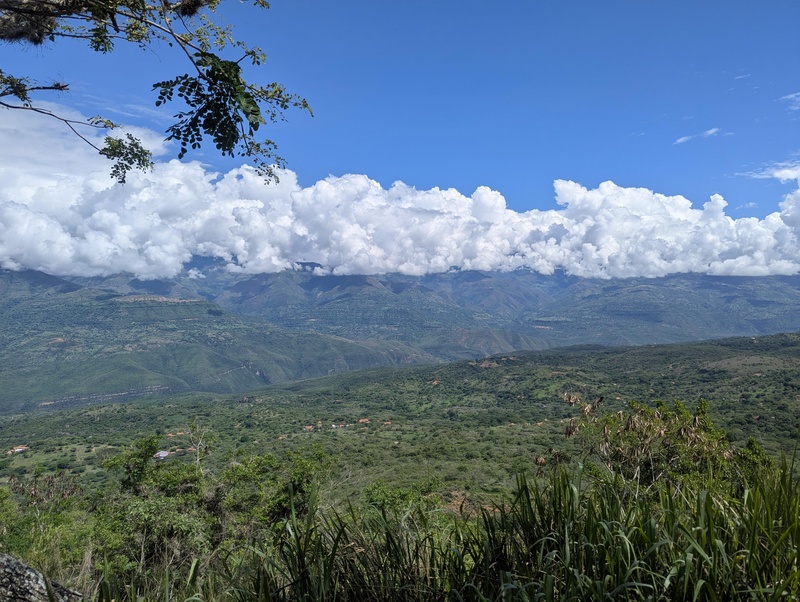 Blick ins angrenzende Tal von Barichara aus.